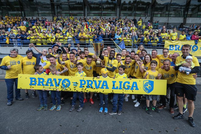 Najmlajši slovenski prvoligaš Bravo svojo polnoletnost praznuje v Evropi. FOTO: Voranc Vogel/Delo