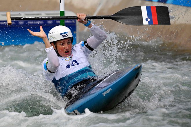 Eva Alina Hočevar je navdušila v polfinalni vožnji kanuistk, v finalu je pristala na 9. mestu. FOTO: Olivier Morin/AFP