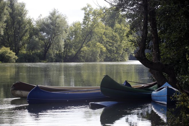 Raftanje in vožnja s kanuji je priljubljena aktivnost. FOTO: Mavric Pivk