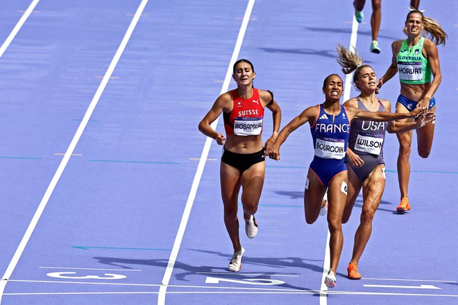 Najhitrejša v drugi skupini je bila Francozinja Anais Bourgoin (na sredini). FOTO: Anne-christine Poujoulat/AFP
