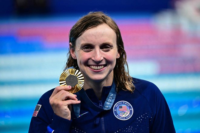 Katie Ledecky še naprej zbira žlahtno kovino. FOTO: Manan Vatsyayana/AFP