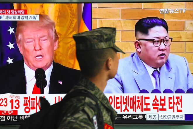 Kim Džong Un vs. Donald Trump FOTO: Jung Yeon-je/AFP
