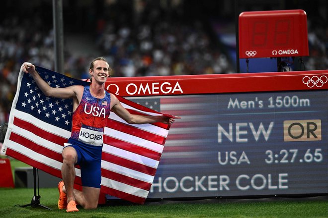 Zmagovalec v teku na 1500 m Cole Hocker je postavil nov olimpijski rekord. FOTO: Jewel Samad/AFP