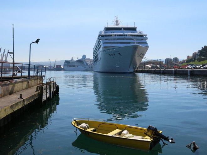 Novi potniški terminal bo zgrajen po 20 letih od prihoda prve potniške ladje. FOTO:Boris Šuligoj/Delo