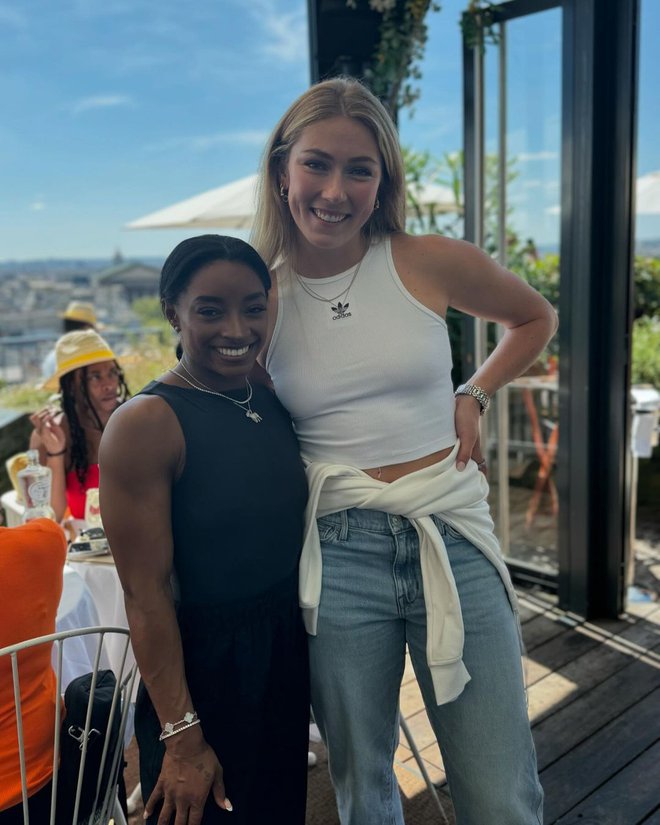 Še posebej je pesti stiskala tudi za Simone Biles. FOTO: Instagram M. S.