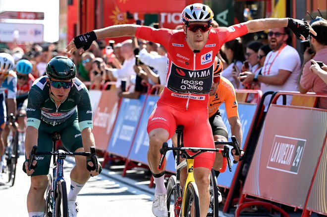 Albatros je pristal. In to v rdeči majici. FOTO: Miguel Riopa Afp