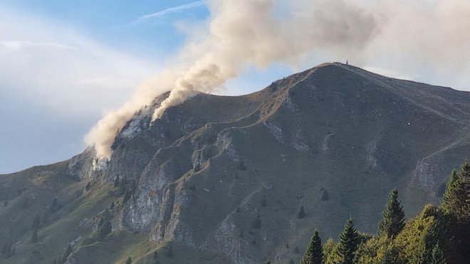 Zagorelo je včeraj, 4. septembra, ob 15.47. FOTO: GZ Cerkno