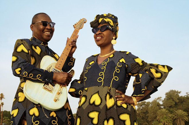 Malijska glasbenika Amadou &amp; Mariam sta v zadnjem desetletju izdala več albumov in singlov, ki so ju ustoličili kot veliki zvezdi afriške celine. FOTO: Ojoz/arhiv Cankarjevega doma