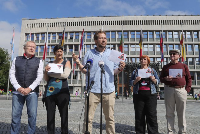 Jaša Jenull (Glas ljudstva) pričakuje, da bo vlada izpolnila zaveze pri zakonu o zdravstveni dejavnosti. FOTO: Dejan Javornik