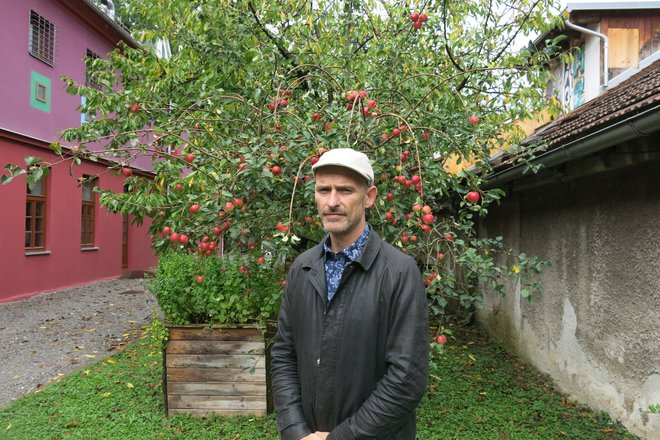 Metod Banko pripravlja samostojni prvenec Mošus. FOTO: Zdenko Matoz/Delo