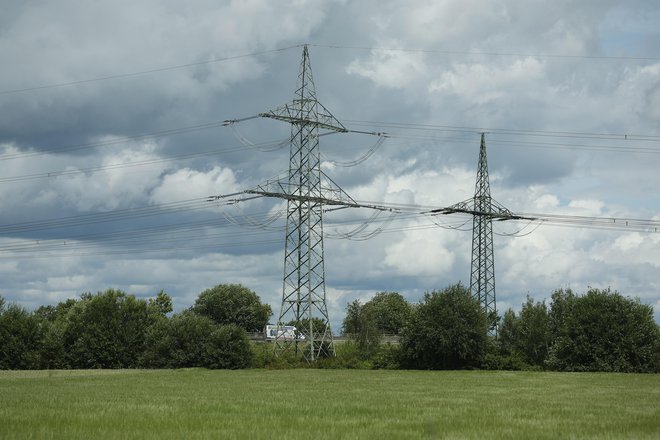 Pomembno vlogo na energetskih trgih ima tudi nepredvidljiva geopolitika, dogajanje na tem področju pa bo gotovo vplivalo tudi na ceno elektrike. FOTO: Leon Vidic/Delo