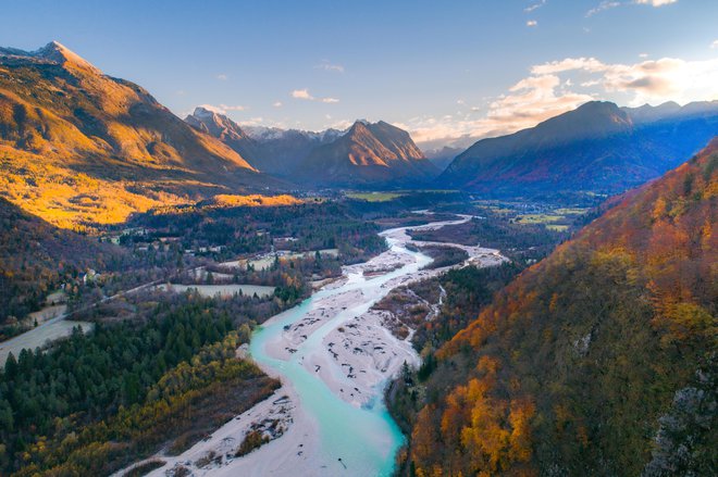 Jesen v dolini Soče FOTO: Jošt Gantar