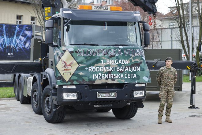 Zgodovinsko gledano ima polk tisoč pripadnikov, kar pomeni, da potrebujemo najmanj deset tisoč pripadnikov pogodbene in obvezne rezerve, ki jih trenutno še ne najdemo v strateških dokumentih Republike Slovenije. FOTO: Jože Suhadolnik/Delo