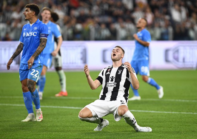 Dvoboj Juventusa in Napolija je minil v znamenju zapravljenih priložnosti. Foto Massimo Pinca/Reuters