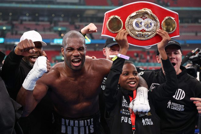 Daniel Dubois je ubranil naslov svetovnega prvaka združenja IBF. FOTO: Adrian Dennis/AFP