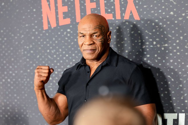 Mike Tyson dobro razpoložen pričakuje obračun z Jakom Paulom. FOTO: Matt Winkelmeyer/AFP