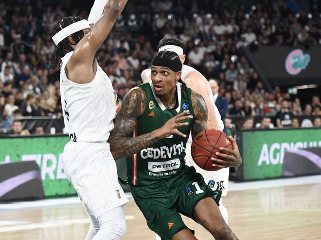 Devin Robinson je bil z 20 točkami prvi strelec tekme. FOTO: Cedevita Olimpija