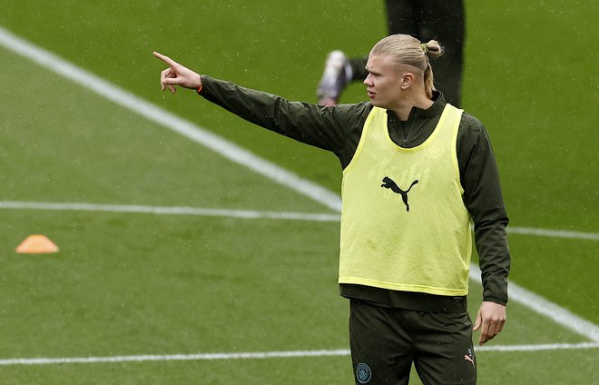 Erling Haaland med treningom Manchester Cityja. FOTO: Jason Cairnduff/Reuters