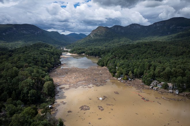 Opustošena pokrajina v Severni Karolini. Foto Marco Bello/Reuters