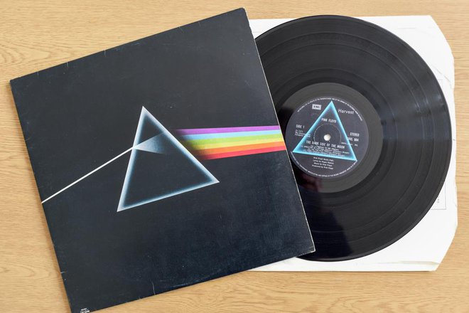 Album The Dark Side of the Moon je četrti najbolje prodajani album vseh časov. FOTO: Shutterstock 