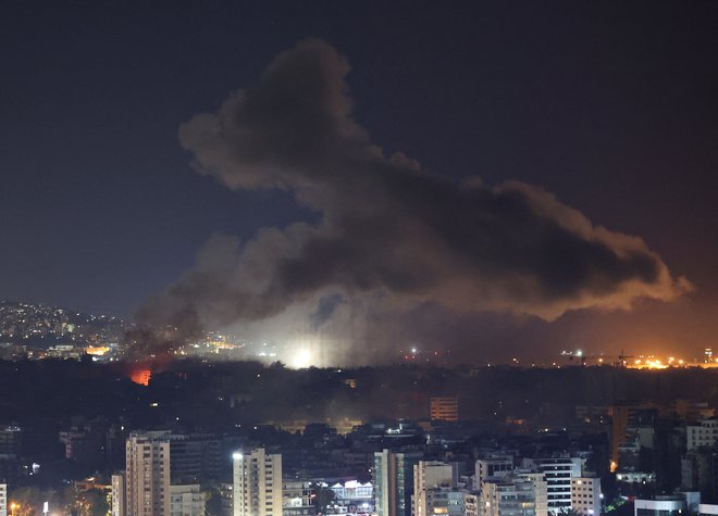 Dim iznad Bejruta, Sin El Fil v Libanonu FOTO: Amr Abdallah Dalsh/Reuters