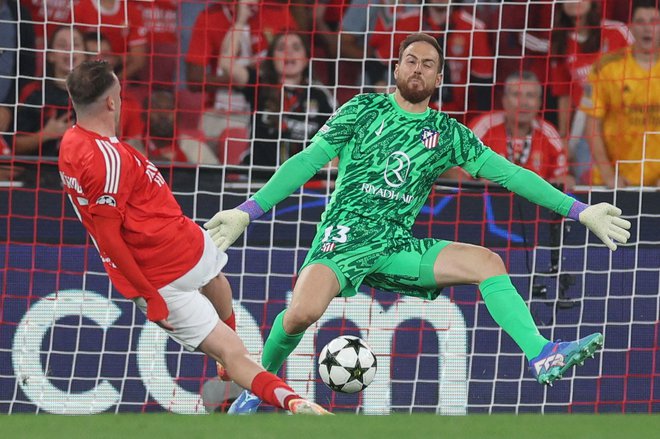 Jan Oblak je pokazal vse svoje znanje, da je Atletico prejel le štiri zadetke. FOTO: Filipe Amorim/AFP