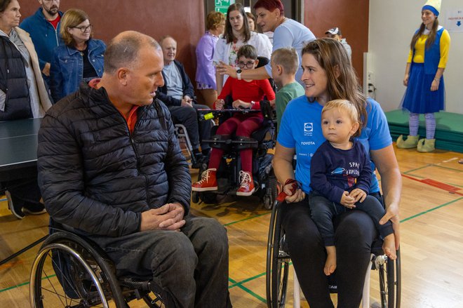 Bronasta paraolimpijka Živa Lavrinc je pozvala vse, da se zapišejo (para)športu ali se vsaj začnejo gibati. FOTO: Voranc Vogel/Delo