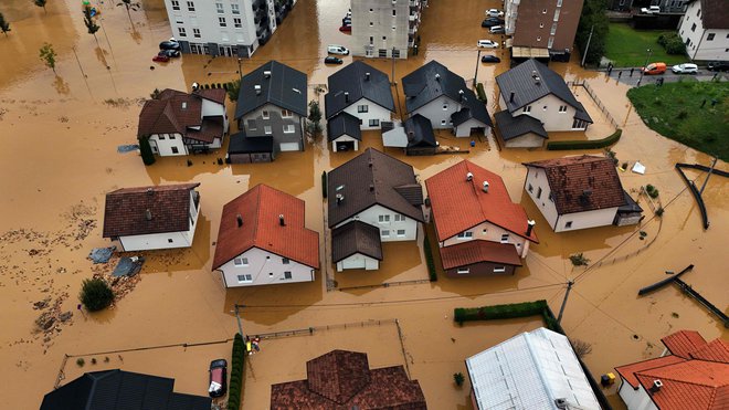 V BIH je škoda zaradi poplav in plazov izredno velika. FOTO: Rusmir Smajilhodzic/AFP