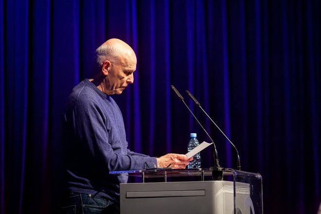 Čeprav je uradna namera avtorja na reprezentativnih primerih povedati nekaj o literaturi, gre delo daleč onkraj tega. Dr. Mladen Dolar.FOTO: Kristina Bursać