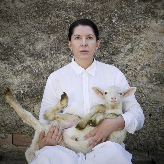 Ko je v ZDA živeča umetnica srbskega rodu Marina Abramović odgovarjala na vprašanja časopisa Guardian, je dialog spominjal na namizni tenis. FOTO: Reuters