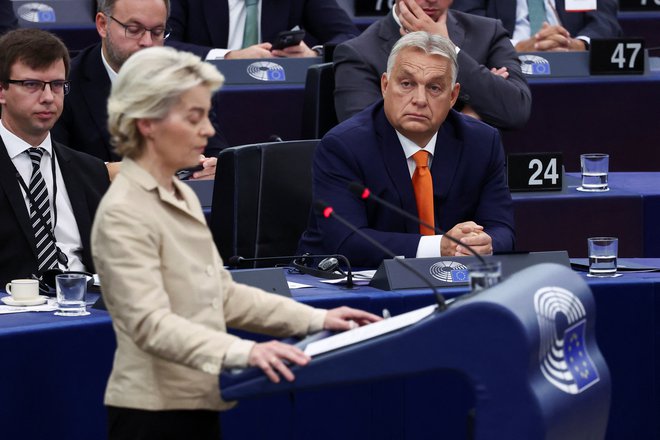 Predsednica evropske komisije Ursula von der Leyen je opozorila tudi na slaba gospodarska gibanja na Madžarskem pod Viktojem Orbánom. FOTO: Yves Herman/ Reuters