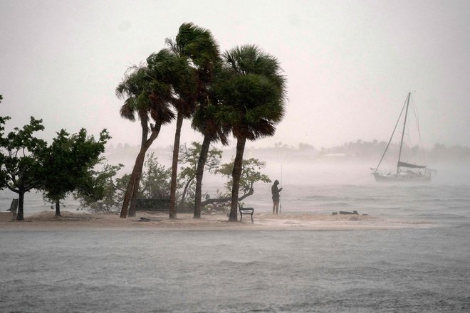 Orkan Miltonv floridski Sarasoti. FOTO: Sean Rayford Getty Images Via Afp