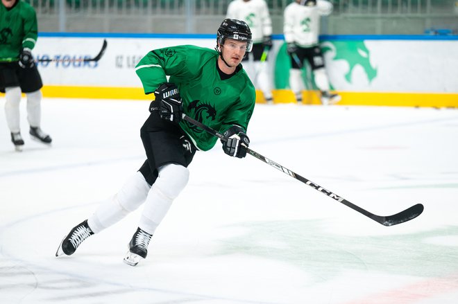 Rudolf Červeny je v nedeljo prišel v Ljubljano, drevi bo prvič igral za Olimpijo. FOTO: Domen Jančič/HK Olimpija