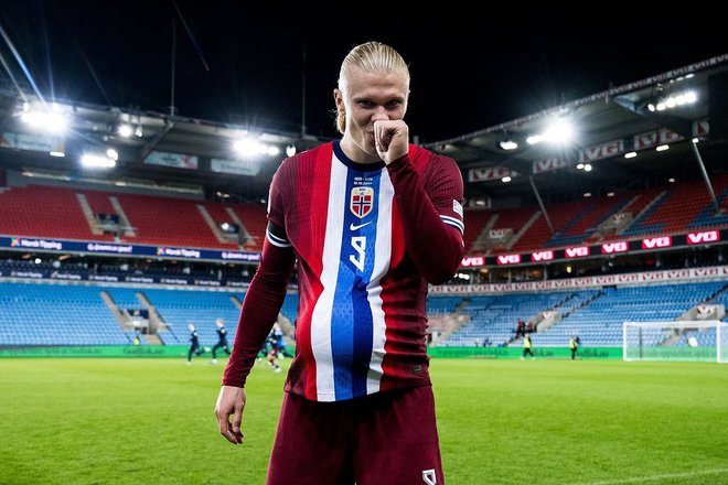 S to fotografijo je Erling Haaland svojim sledilcem sporočil, da bo kmalu postal očka. FOTO: Instagram E. H.