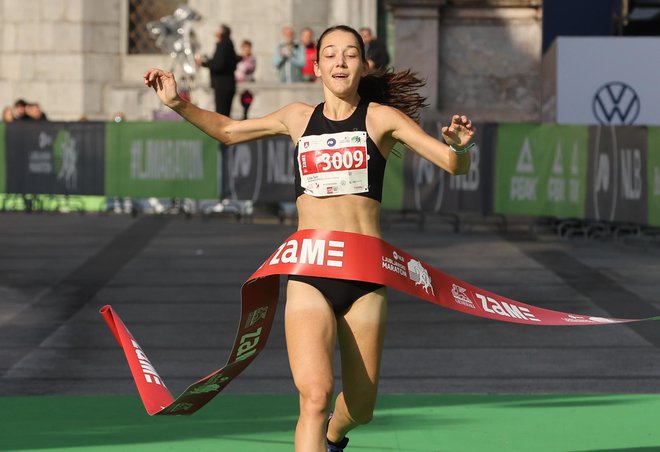 Liza Šajn je bila najhitrejša v polmaratonu. FOTO: Matej Družnik/Delo