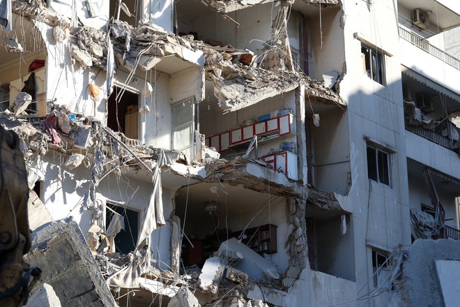 Izraelski napadi sejejo uničenje po Libanonu. FOTO: Mohamed Azakir/Reuters