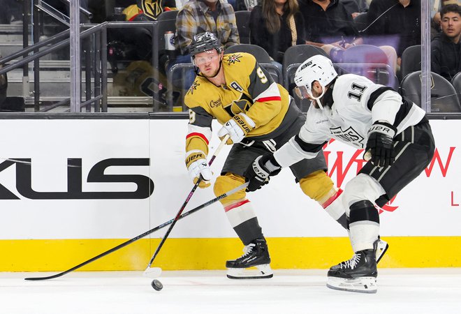 Anže Kopitar je ostal brez točk. FOTO: Ethan Miller/Getty Images Via AFP