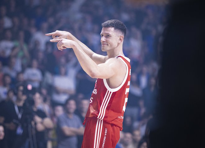 Nemanja Nedović je odigral izvrstno tekmo, zgrešil le dva meta iz igre in s 24 točkami odločil zmagovalca. FOTO: ABA