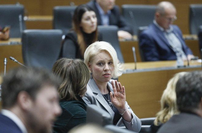 Urška Klakočar Zupančič has been reported to the police due to her leadership of the national assembly, and now they are refusing to cooperate with her in the college of the president of the national assembly. PHOTO: Jože Suhadolnik/Delo