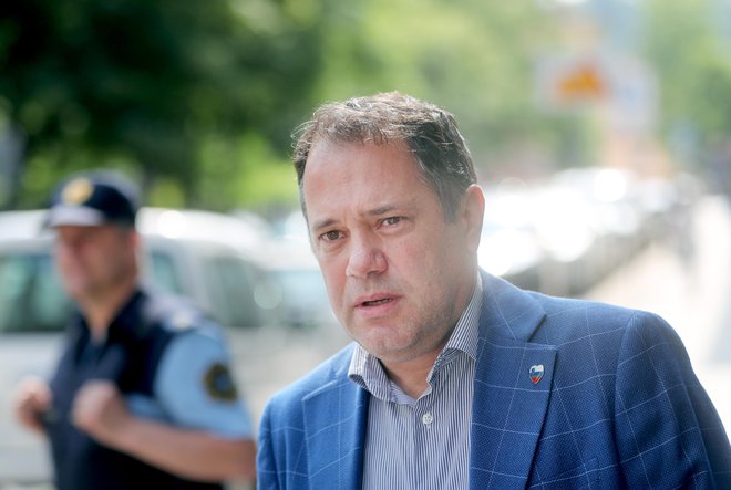 »Bil sem prvi generalni sekretar Gibanja Svoboda in se torej nekako vračam nazaj po svojih sledeh,« je Matej Arčon zapisal ob imenovanju. FOTO: Blaž Samec/Delo