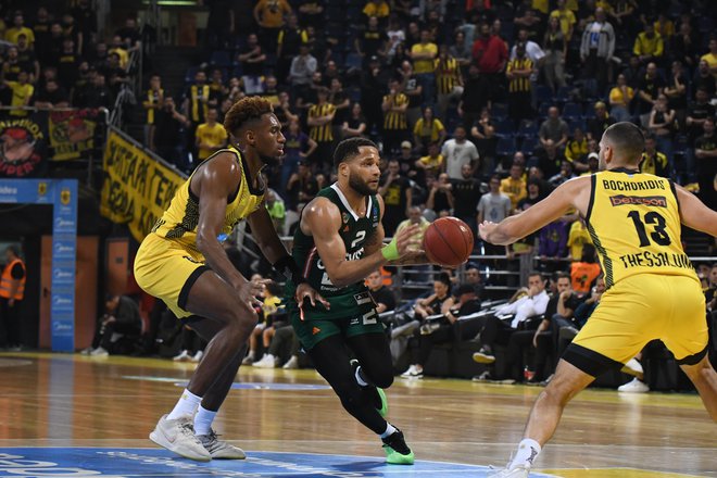 DeVante Jones je bil najboljši asistent Olimpije, podelil je sedem podaj za koš. FOTO: Cedevita Olimpija