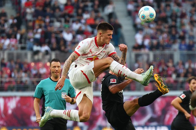 Benjamin Šeško je na zadnjih šestih tekmah za Leipzig in reprezentanco ostal brez gola. FOTO: Lisi Niesner/Reuters