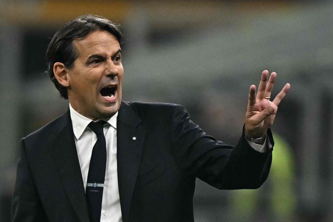 Interjev trener Simone Inzaghi je derbi vodil v svojem značilnem čustvenem slogu. FOTO: Gabriel Bouys/AFP