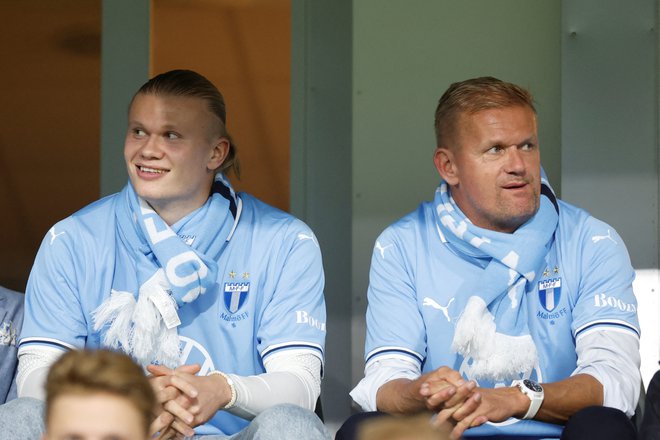 Erling Haaland je spremljal zmago Malmöja. FOTO: Andreas Hillergren/TT News Agency via Reuters