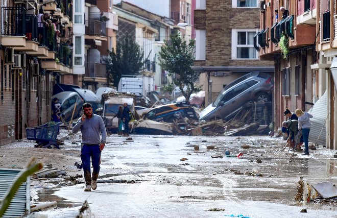 Opustošenje v kraju Picanya v avtonomni skupnosti Valencia. FOTO: Jose Jordan/AFP