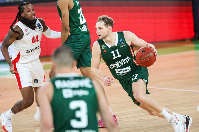 Jaka Blažič je bil najboljši strelec Ljubljančanov s 15 točkami. FOTO: Cedevita Olimpija