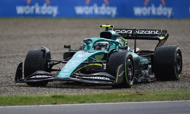 Sebastian Vettel med eno od preteklih dirk. FOTO: Massimo Pinca/Reuters