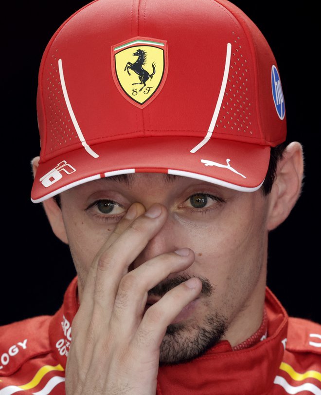 Charles Leclerc bi se moral ugrizniti v jezik. FOTO: Leonhard Foeger/Reuters