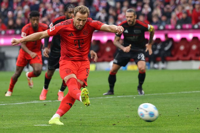 Po Robertu Lewandowskem pri Bayernu strelsko kraljuje Harry Kane. FOTO: Alexandra Beier/AFP