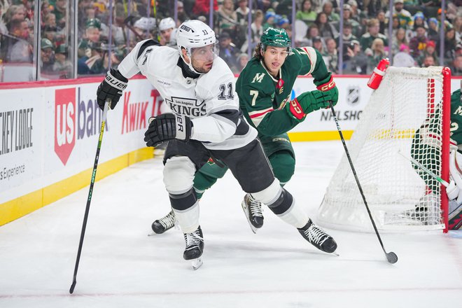 Anže Kopitar je prispeval podajo za drugi zadetek kraljev. FOTO: Brad Rempel/Usa Today Sports Via Reuters Con